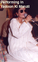 b9.jpg (33949 bytes)